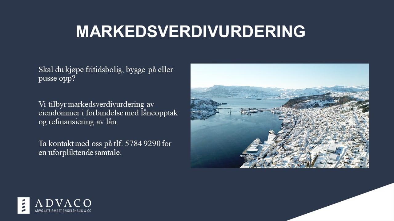 Markedsverdivurdering med snødekte fjell og havn, samt informasjon om eiendomsvurdering og kontaktinformasjon.