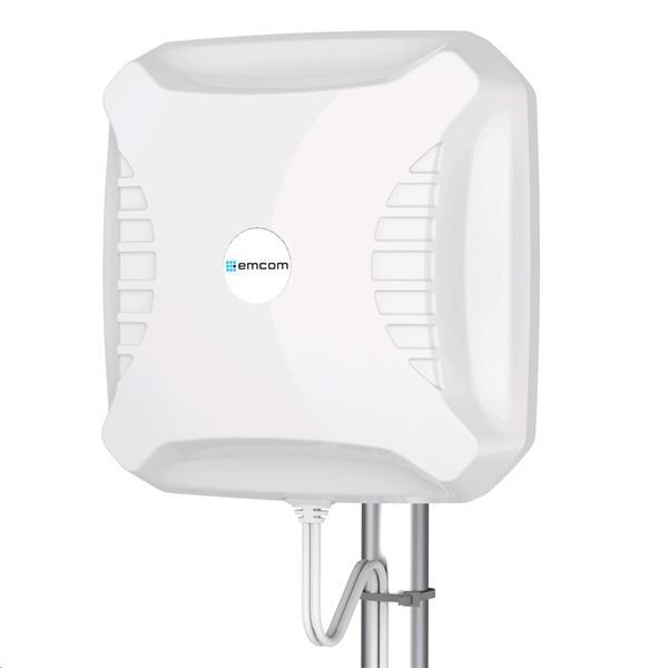En hvit antenne montert på en stang, designet for trådløs kommunikasjon og signalforsterkning.