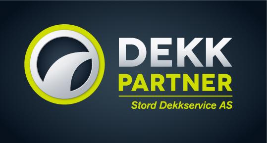 Logo for Dekk Partner, Stord Dekksservice AS, med grønn og sølvfarge på mørk bakgrunn.