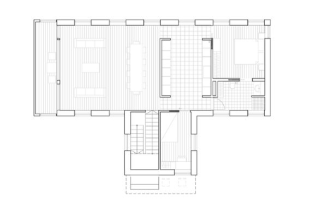 Plantegning av en moderne bolig med stue, kjøkken og trapperom. Detaljerte rominndelinger og møblering.
