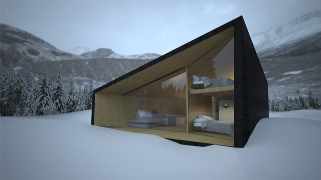 Moderne hytte med skråtak, store vinduer og snødekt landskap i fjellene. Innvendig er det senger og en koselig atmosfære.