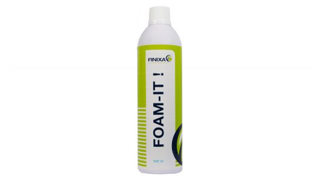 Flaske med rengjøringsskum fra Finixa, merket "FOAM-IT!", 500 ml.