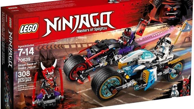 LEGO Ninjago sett med motorsykler og figurer, perfekt for barn i alderen 7-14 år, med 308 deler.