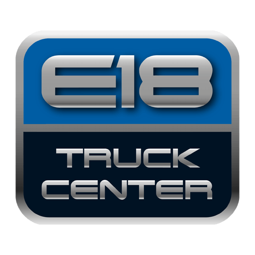 E18 Truck Center logo med blå og sølvfarge, viser navnet og en moderne design.