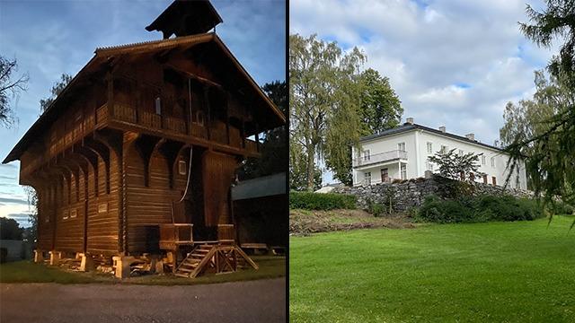 To bygninger, en tradisjonell stavkirke i tre og et moderne hus, omgitt av grønt gress og trær.