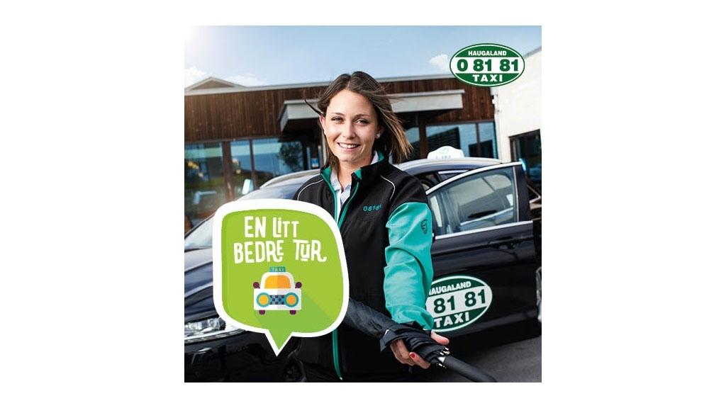 Kvinne med taxi i bakgrunnen, holder en telefon og smiler, med teksten "En litt bedre tur" i snakkeboble.