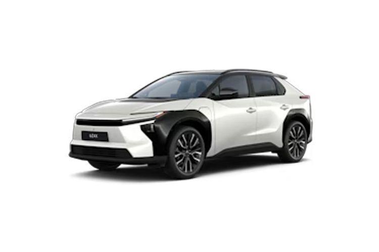 En moderne, hvit SUV med sporty design og store felger, parkert på en hvit bakgrunn.