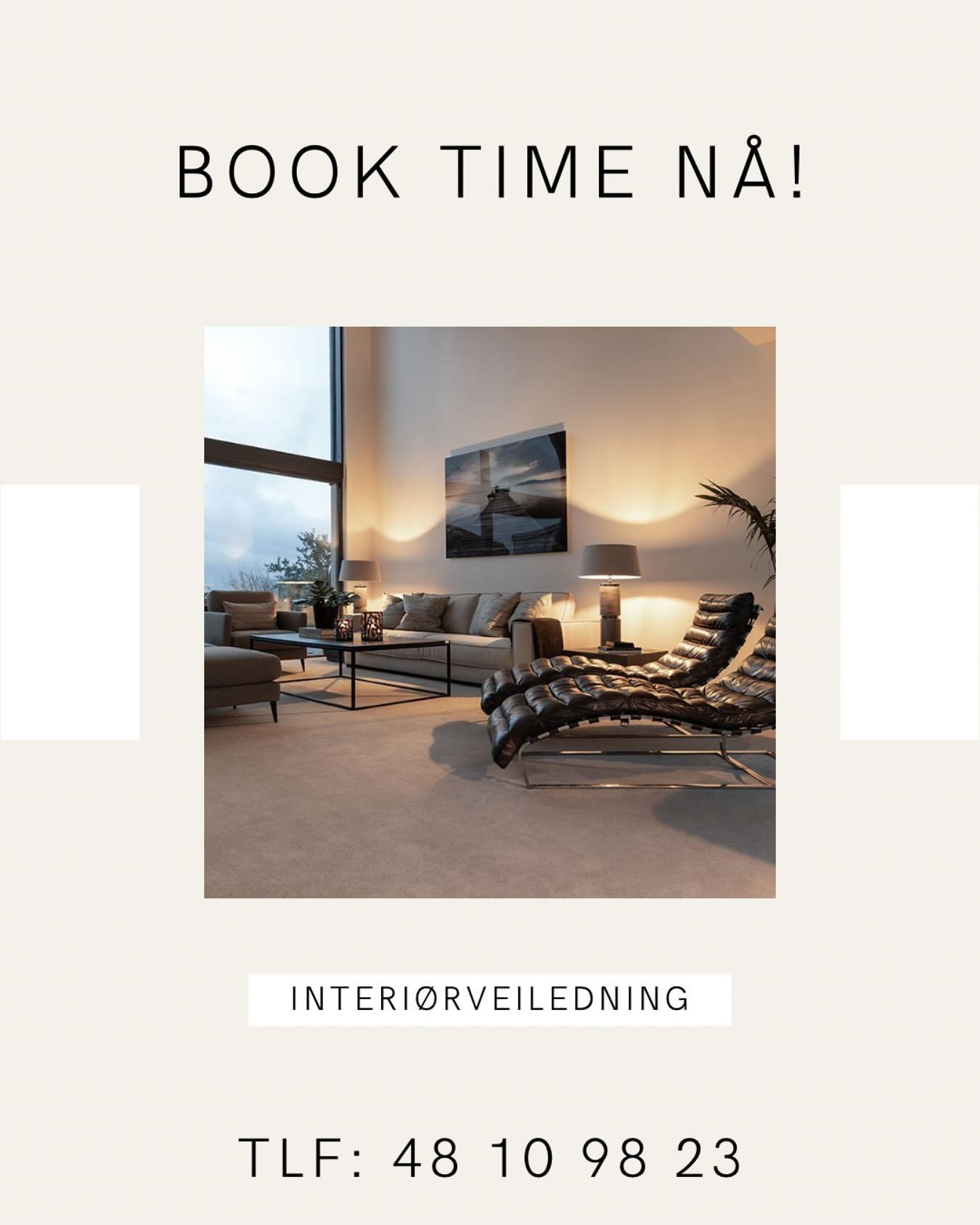 Moderne stue med komfortable møbler, store vinduer og stilige dekorasjoner, med tekst for booking av interiørveiledning.
