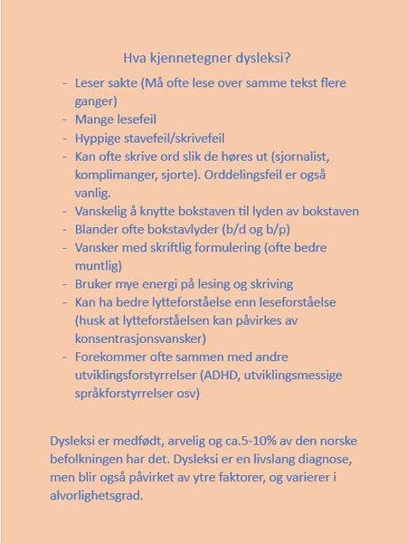 Informasjonsplakat om dysleksi med tekst om kjennetegn, lesevansker og strategier for hjelp.
